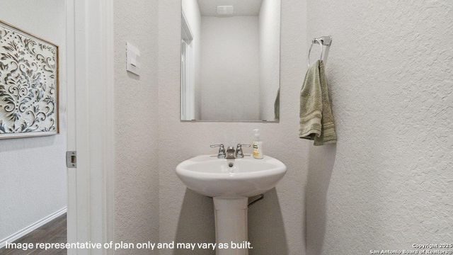 5910 Hartley Home, San Antonio, TX 78245