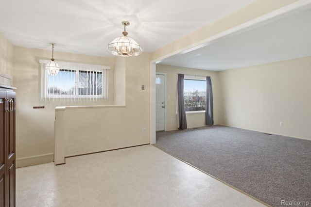 4019 Fordline Road, Lincoln Park, MI 48146