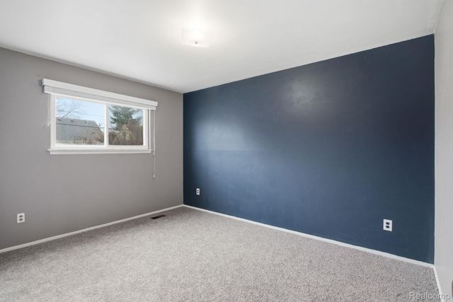 4019 Fordline Road, Lincoln Park, MI 48146