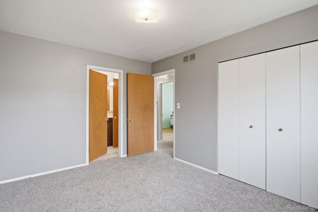 4019 Fordline Road, Lincoln Park, MI 48146