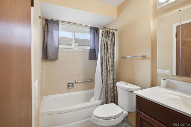 4019 Fordline Road, Lincoln Park, MI 48146