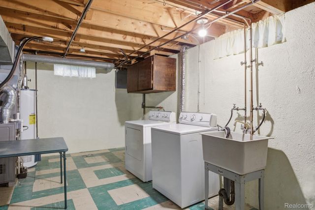 4019 Fordline Road, Lincoln Park, MI 48146