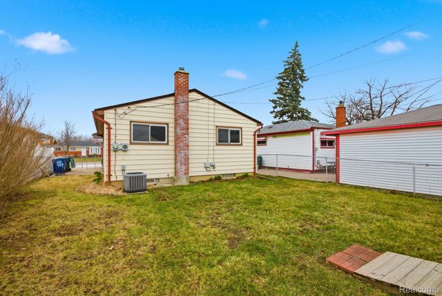 4019 Fordline Road, Lincoln Park, MI 48146