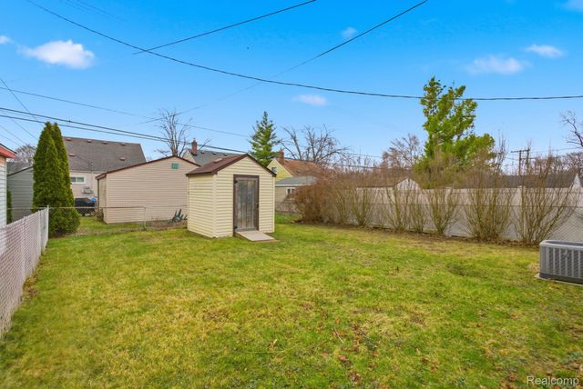 4019 Fordline Road, Lincoln Park, MI 48146