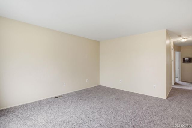 4019 Fordline Road, Lincoln Park, MI 48146