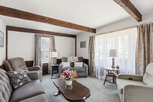 19 Peck Ave, Plymouth, MA 02360