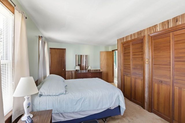 19 Peck Ave, Plymouth, MA 02360