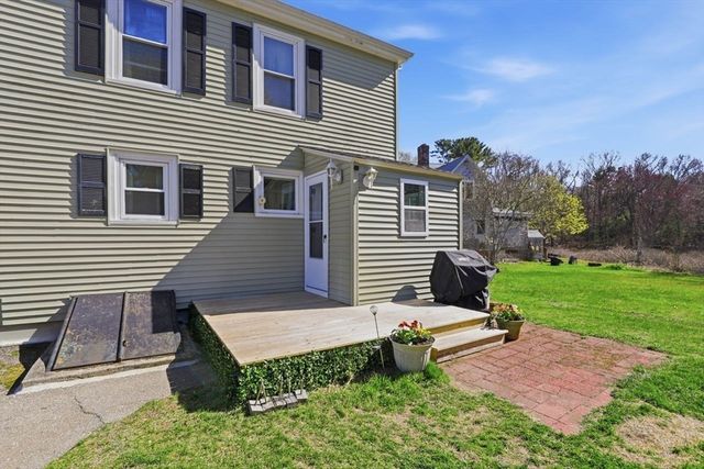 19 Peck Ave, Plymouth, MA 02360
