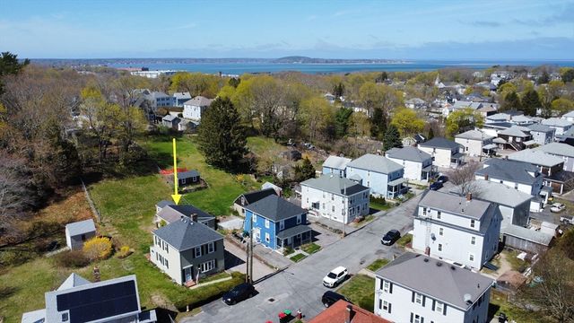 19 Peck Ave, Plymouth, MA 02360