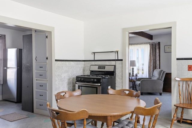 19 Peck Ave, Plymouth, MA 02360