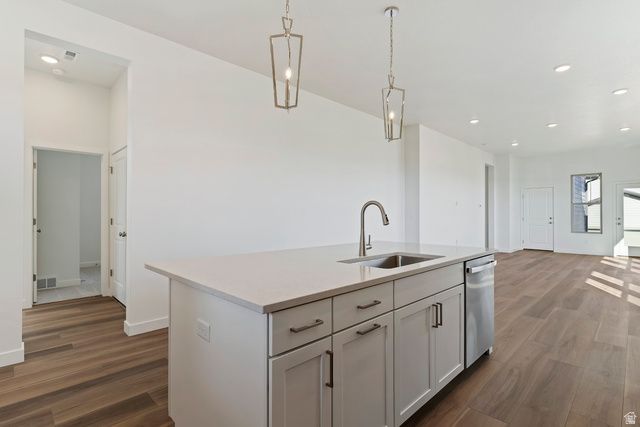 7034 W TERRAINE RD, West Jordan, UT 84081