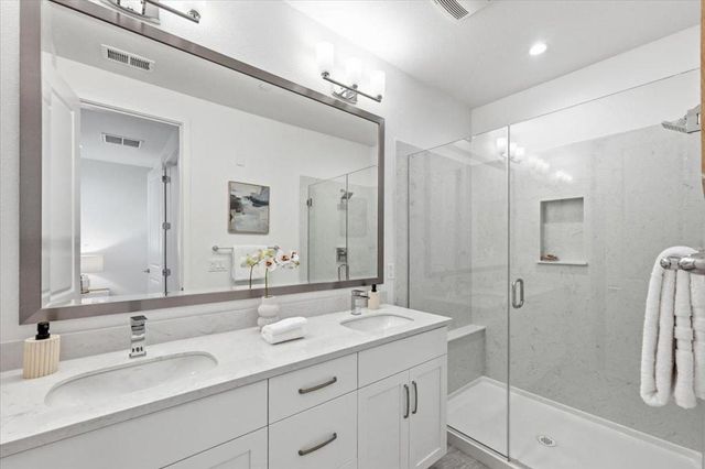 1309 W Middlefield Road, Mountain View, CA 94043