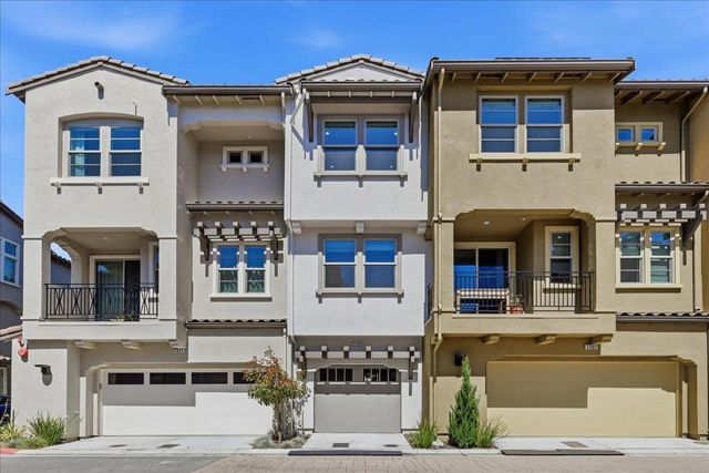 1309 W Middlefield Road, Mountain View, CA 94043