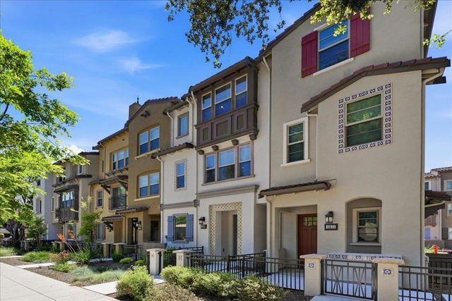 1309 W Middlefield Road, Mountain View, CA 94043