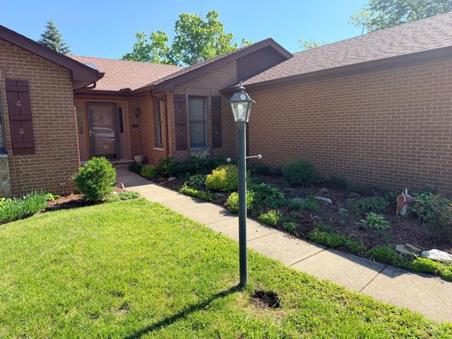 4290 Marcrest Drive, Cincinnati, OH 45211