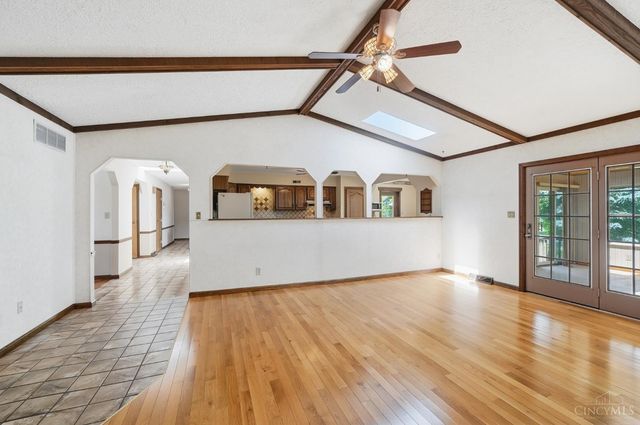 4290 Marcrest Drive, Cincinnati, OH 45211