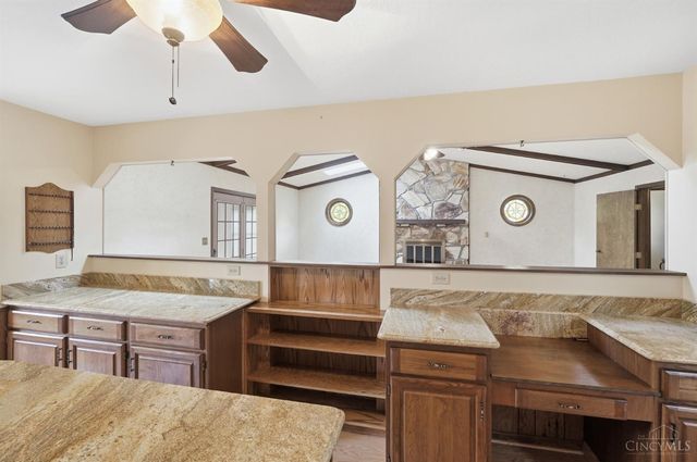 4290 Marcrest Drive, Cincinnati, OH 45211