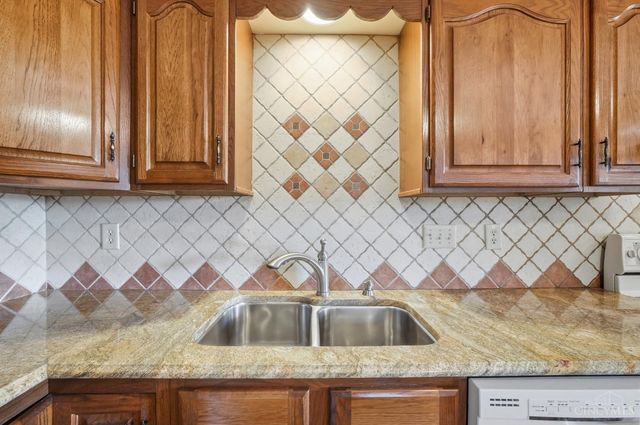 4290 Marcrest Drive, Cincinnati, OH 45211
