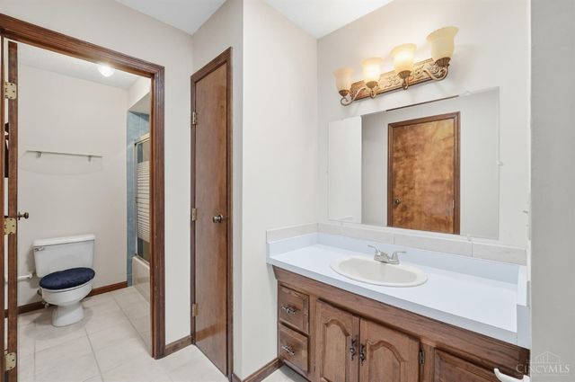 4290 Marcrest Drive, Cincinnati, OH 45211