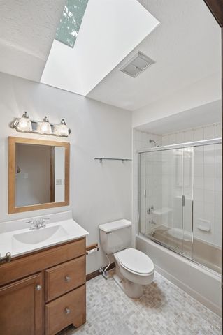 4290 Marcrest Drive, Cincinnati, OH 45211