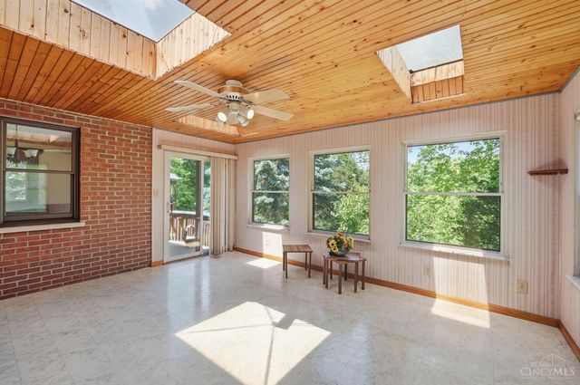 4290 Marcrest Drive, Cincinnati, OH 45211