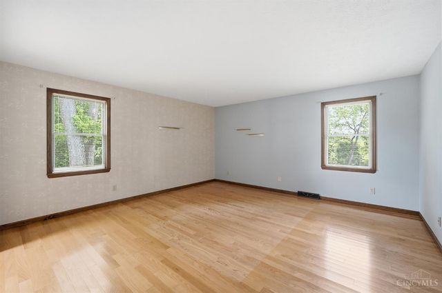4290 Marcrest Drive, Cincinnati, OH 45211