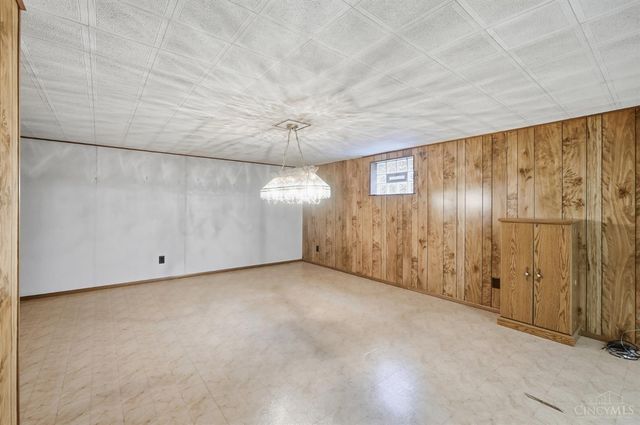 4290 Marcrest Drive, Cincinnati, OH 45211