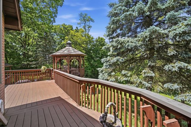 4290 Marcrest Drive, Cincinnati, OH 45211