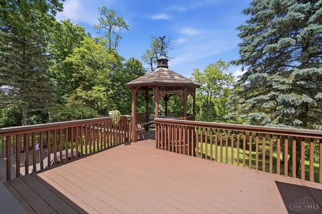 4290 Marcrest Drive, Cincinnati, OH 45211