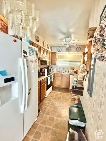 7431 W COPPERVIEW DR, Magna, UT 84044
