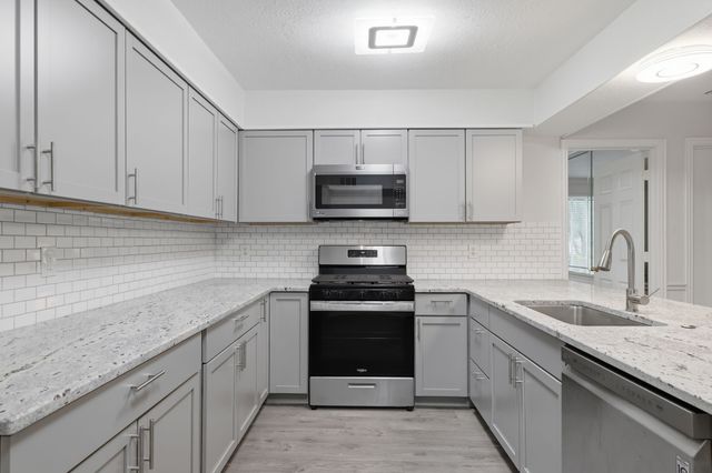6908 Heatherknoll Drive, Dallas, TX 75248