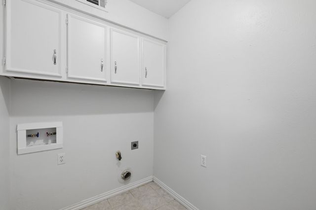 6908 Heatherknoll Drive, Dallas, TX 75248