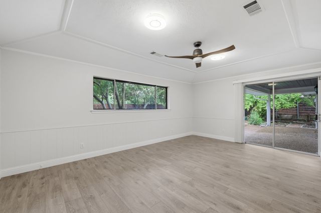 6908 Heatherknoll Drive, Dallas, TX 75248