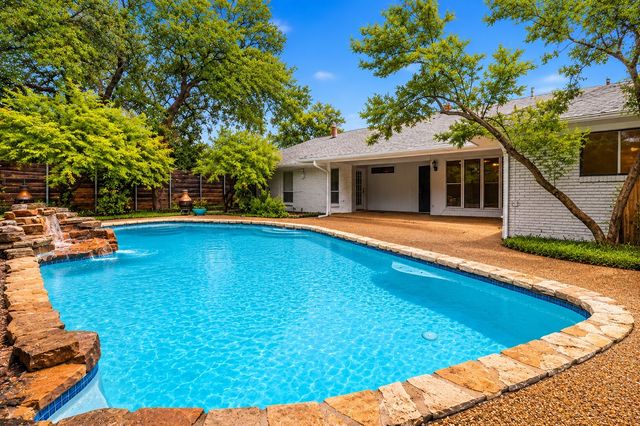 6908 Heatherknoll Drive, Dallas, TX 75248