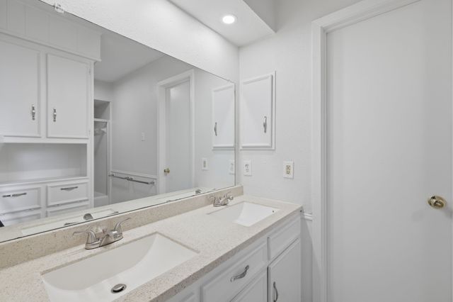 6908 Heatherknoll Drive, Dallas, TX 75248