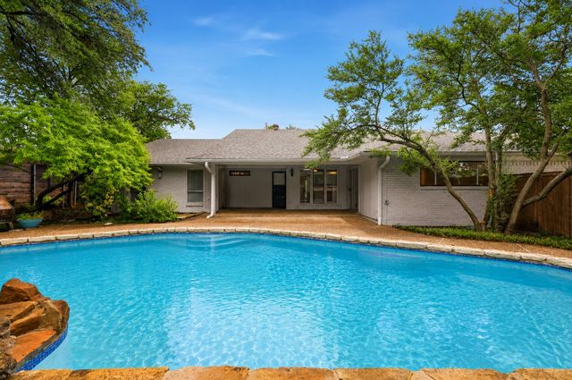 6908 Heatherknoll Drive, Dallas, TX 75248