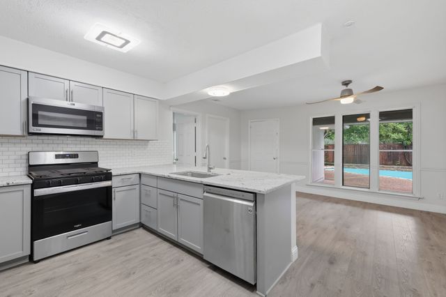 6908 Heatherknoll Drive, Dallas, TX 75248