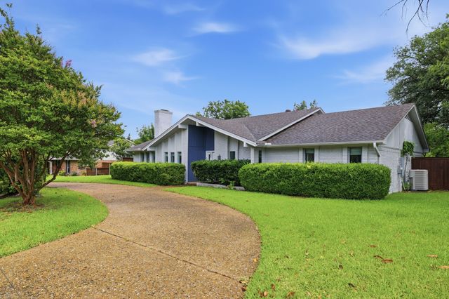 6908 Heatherknoll Drive, Dallas, TX 75248
