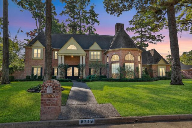 8719 Chelmsford Lane, Spring, TX 77379