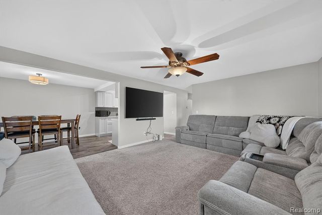 51116 S Foster Road, New Baltimore, MI 48047