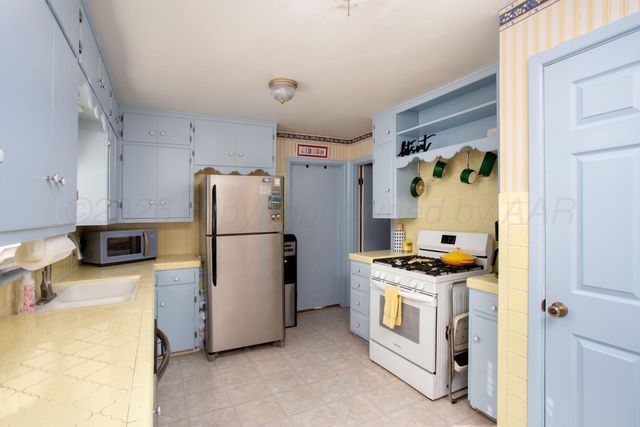 3305 LOMETA Drive, Amarillo, TX 79109