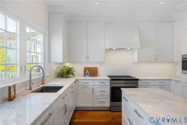 1014 Hyde Ln, Henrico, VA 23229