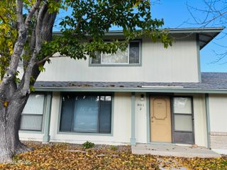 801 Woodglen Drive APT 2, Sparks, NV 89434