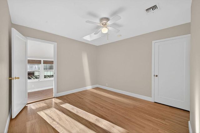 94 46th St, Sacramento, CA 95819