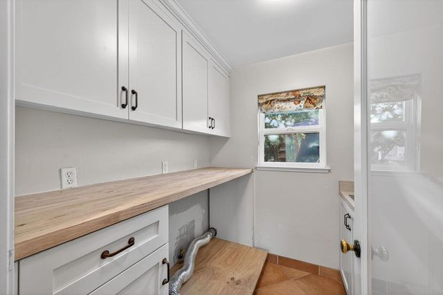 94 46th St, Sacramento, CA 95819