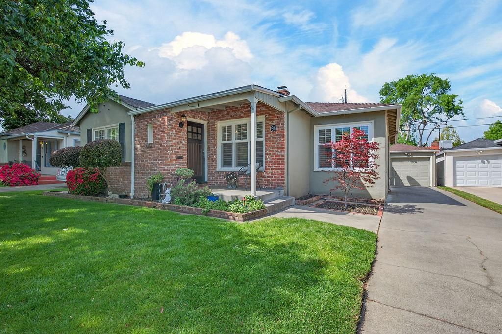 94 46th St, Sacramento, CA 95819