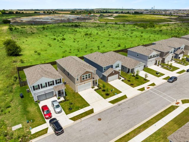 704 Gemsbok DR, Hutto, TX 78634