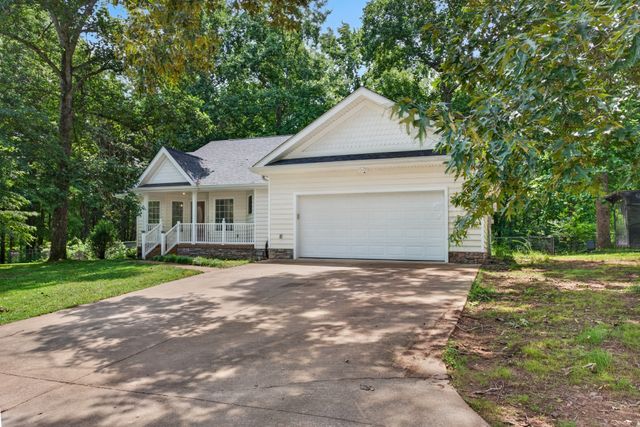 3450 Chapmans Cir, Palmyra, TN 37142