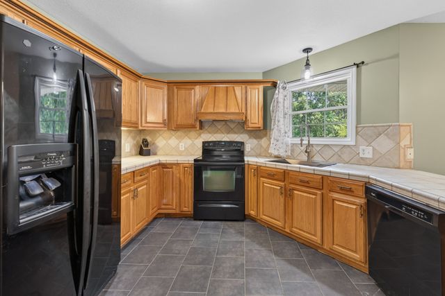 3450 Chapmans Cir, Palmyra, TN 37142