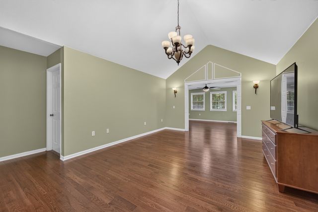 3450 Chapmans Cir, Palmyra, TN 37142